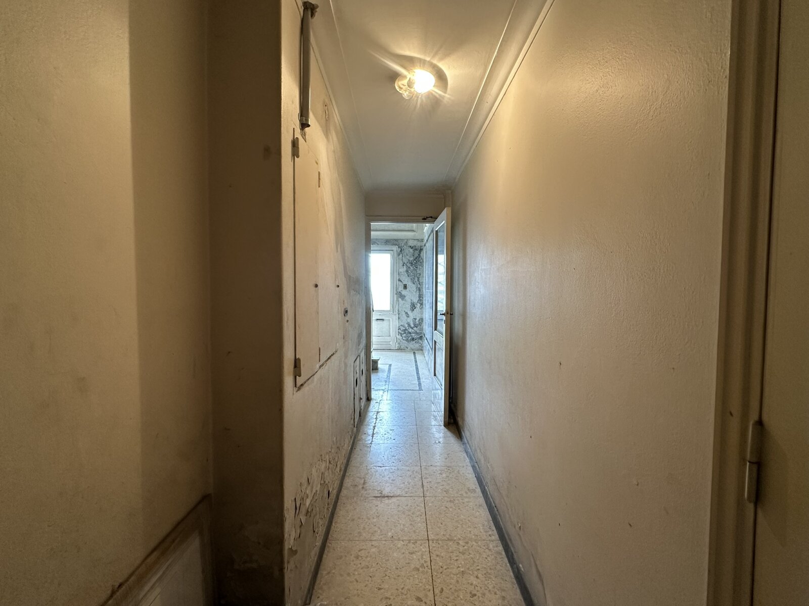 CASA DE ESTILO 4 DORM. CON PARQUE – LOTE 535 M² – SARANDÍ — foto 6