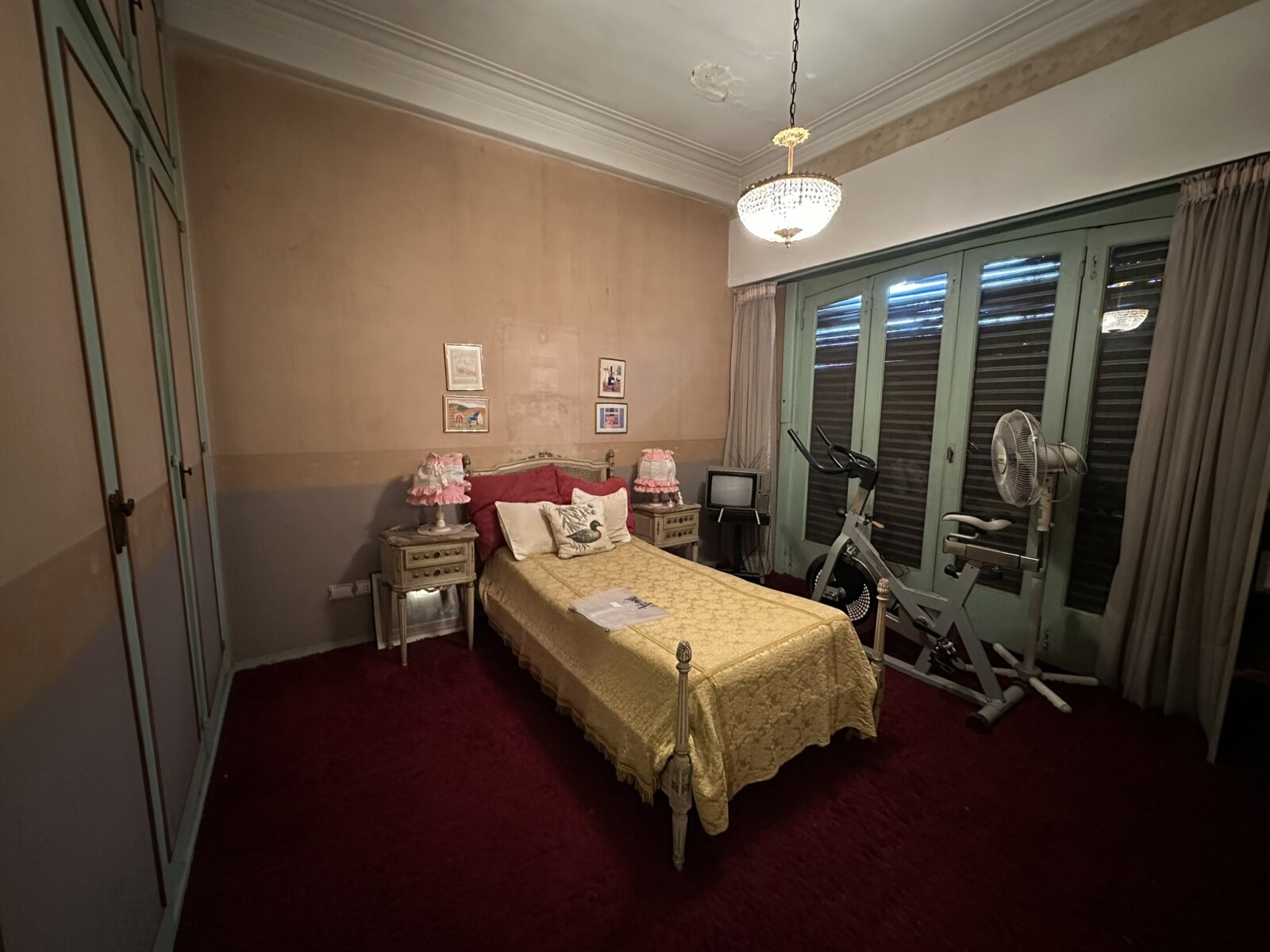 CASA DE ESTILO 4 DORM. CON PARQUE – LOTE 535 M² – SARANDÍ - 54