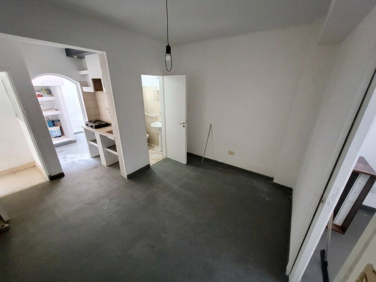 Departamento 1 dormitorio con patio en centro a cuadra de Cañada en Jujuy esquina Rioja. — foto 7
