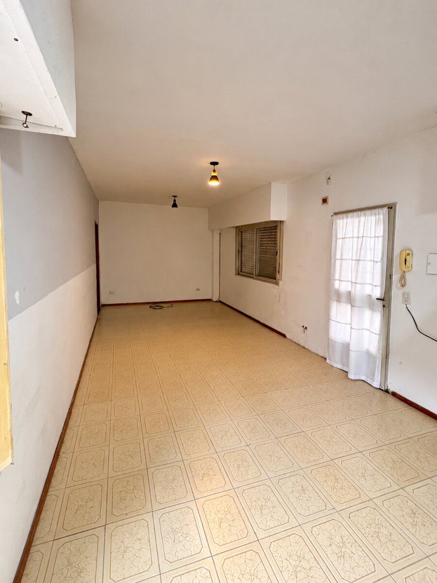 Casa de pasillo, Savedra 742 - 2