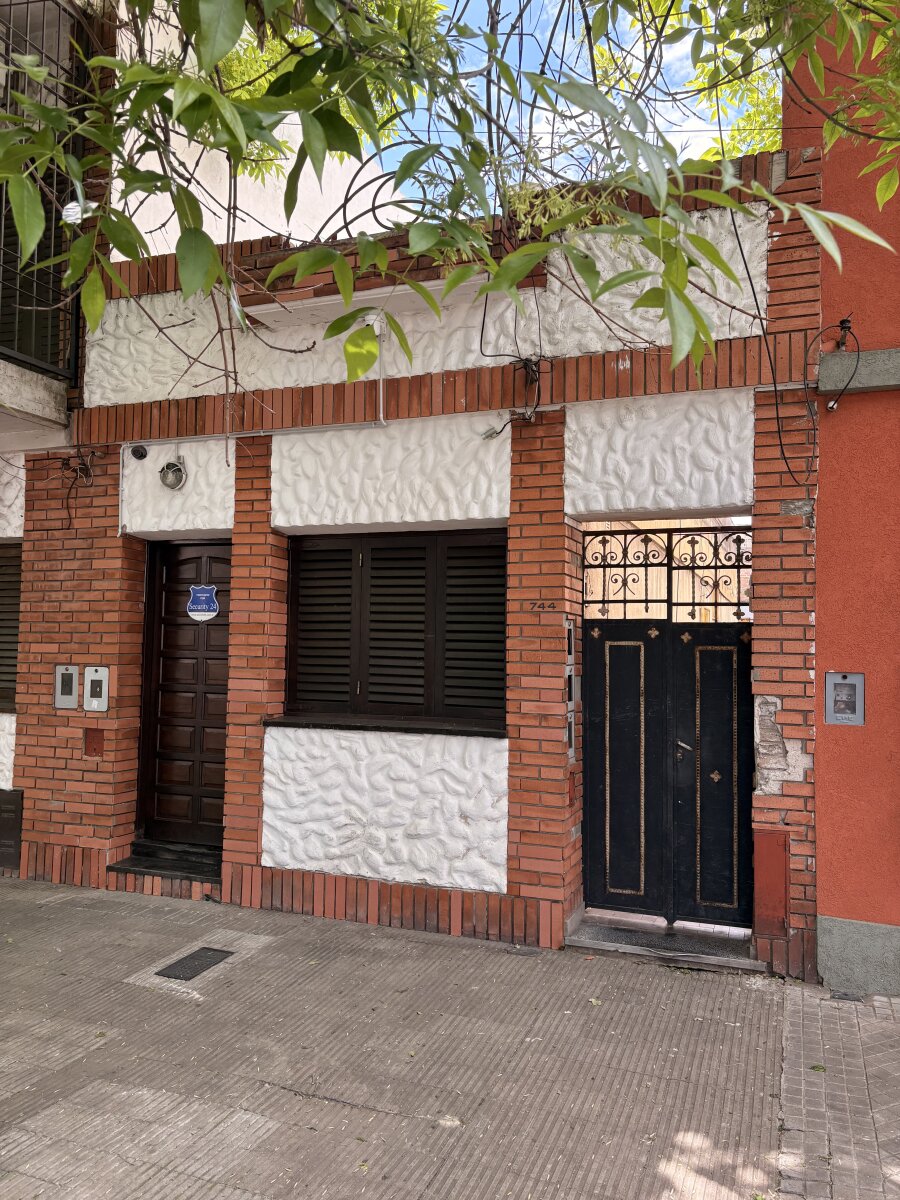 Casa de pasillo, Savedra 742 - 7