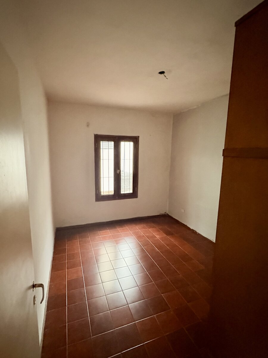 Casa de pasillo, Savedra 742 - 5