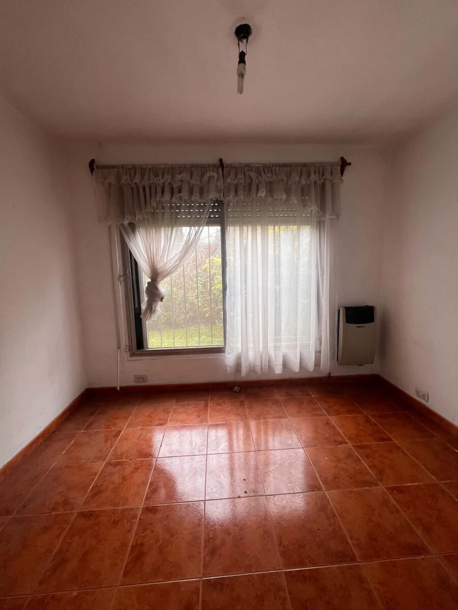 Propiedad ubicada en Barrio Los Pinos - Crucero Gral Belgrano - 8