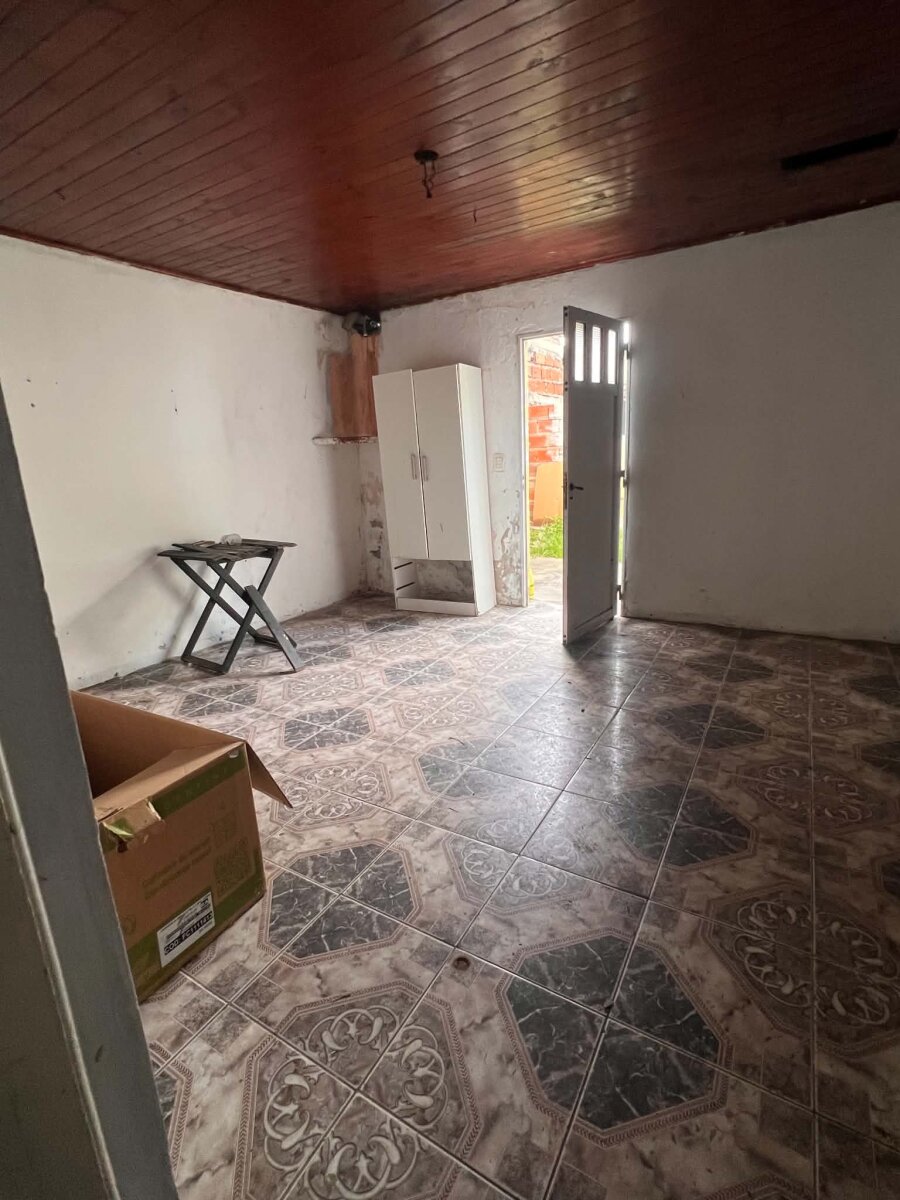 Propiedad ubicada en Fray Martinez al 1300 - 12
