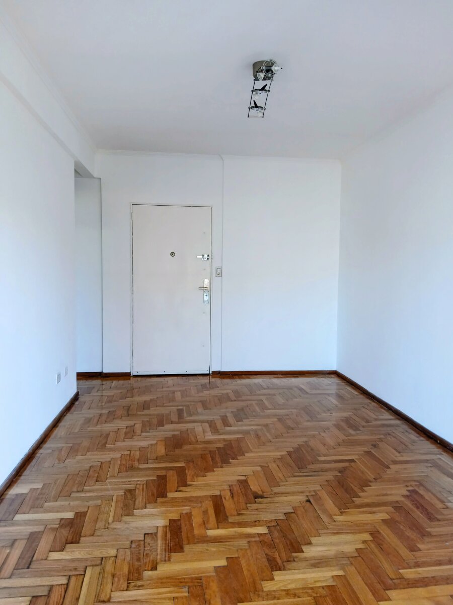 ALQUILER 2 AMBIENTES 45 m2 – FRENTE – BALCON- $930.000 — foto 3