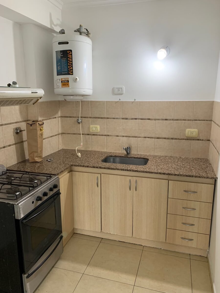 ALQUILER DEPARTAMENTO MONOAMBIENTE VIVIENDA / APTO USO PROFESIONAL EN MORÓN — foto 7