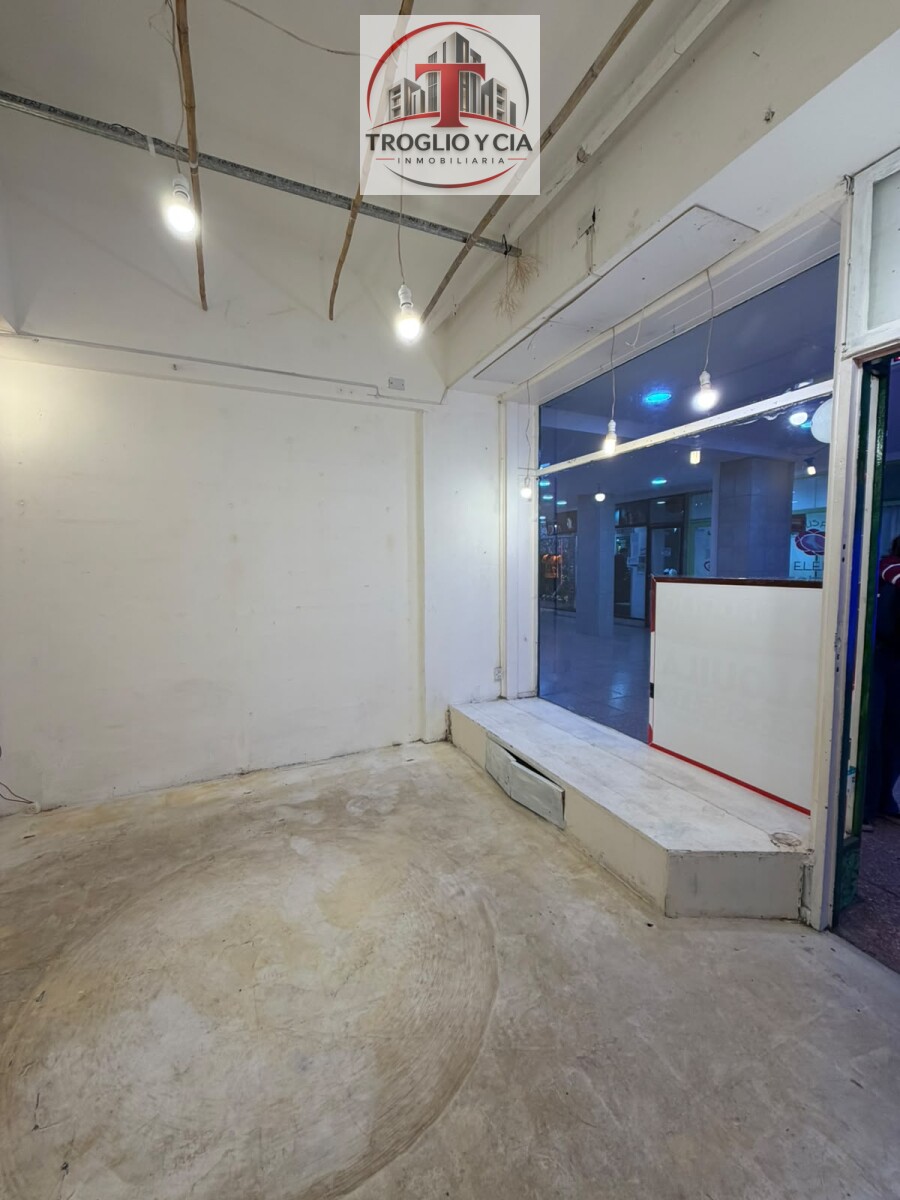 LOCAL EN ALQUILER - ZONA AV. LURO 2300 (GALERIA) — foto 7