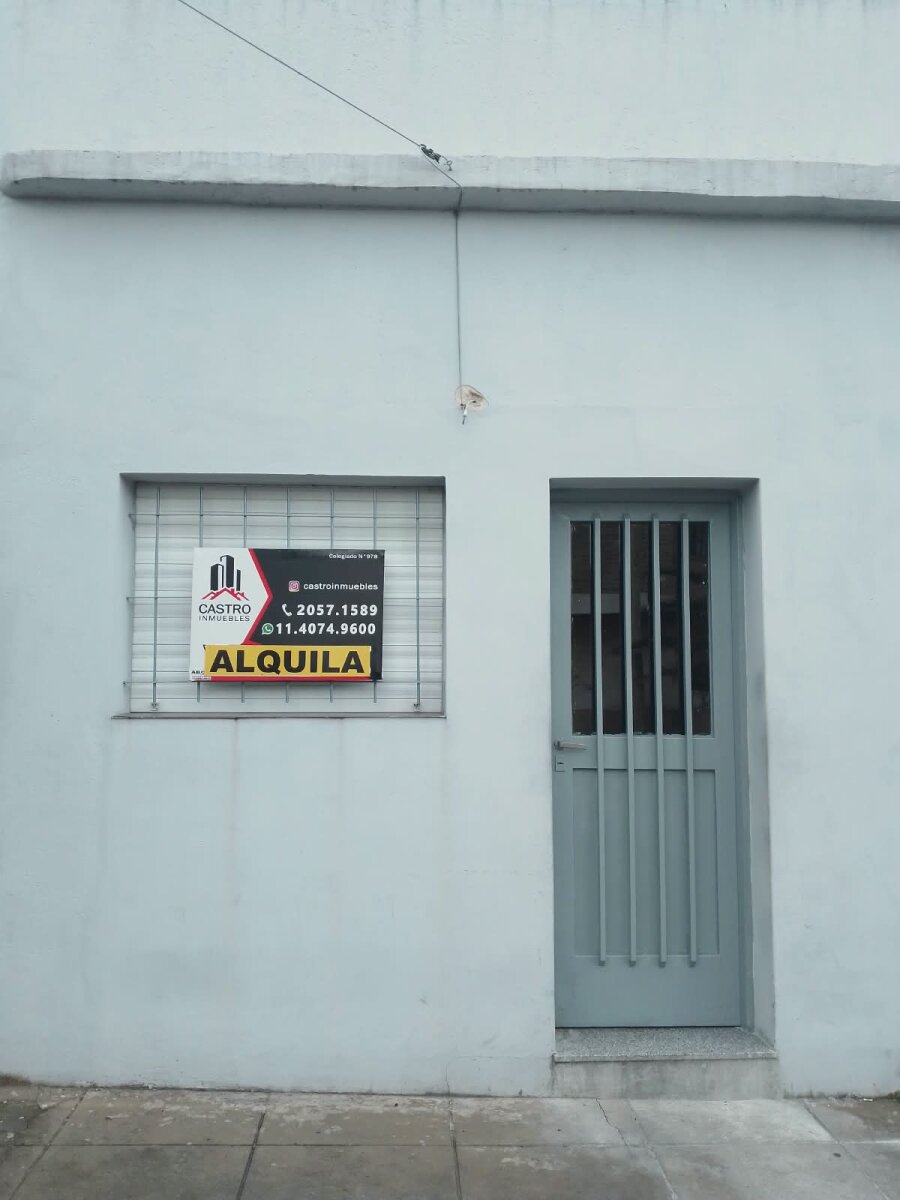 Alquiler oficina, Monoamiente en La Tablada - 1