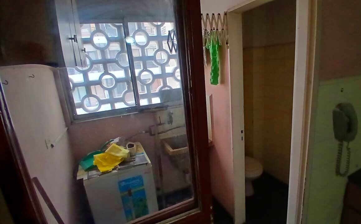 DEPARTAMENTO EN VENTA + COCHERA Av. Pellegrini 1200. . - 18