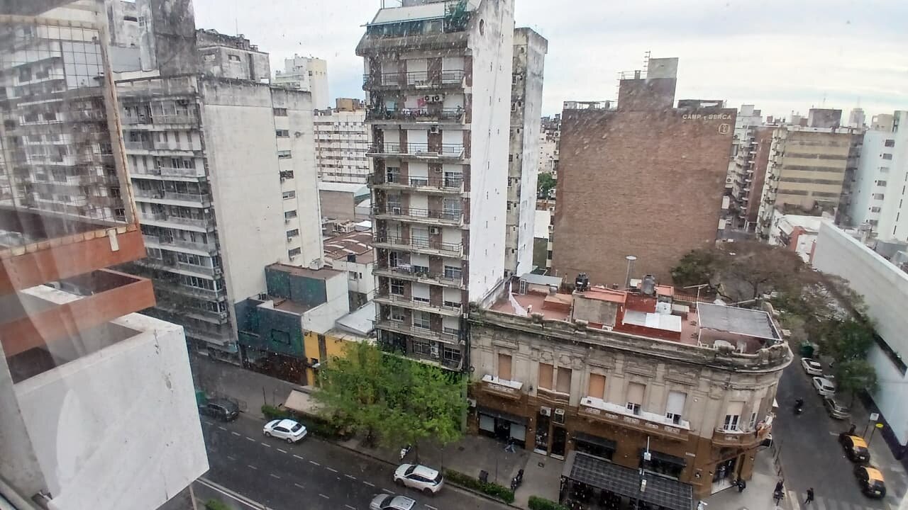 DEPARTAMENTO EN VENTA + COCHERA Av. Pellegrini 1200. . — foto 12
