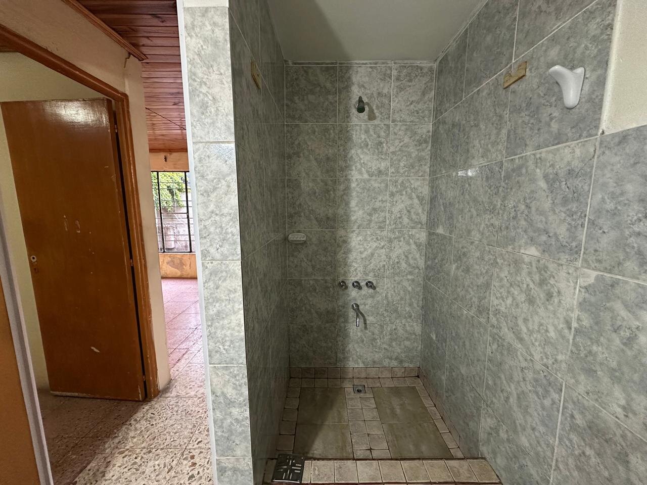 CASA 2 AMB. CON PATIO PROPIO – QUILMES OESTE — foto 12