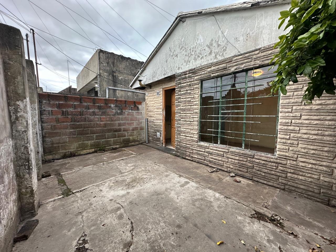 CASA 2 AMB. CON PATIO PROPIO – QUILMES OESTE — foto 13