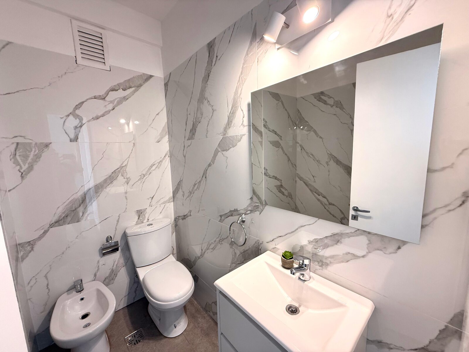 Venta Departamento 2 Ambientes con Balcón Francés – Plaza Colón — foto 15