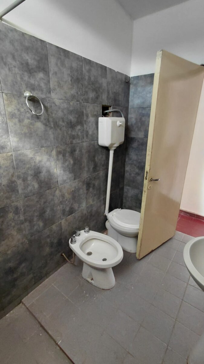 DEPARTAMENTO EN ALQUILER PLANTA ALTA B° CENTRO AMERICA — foto 12