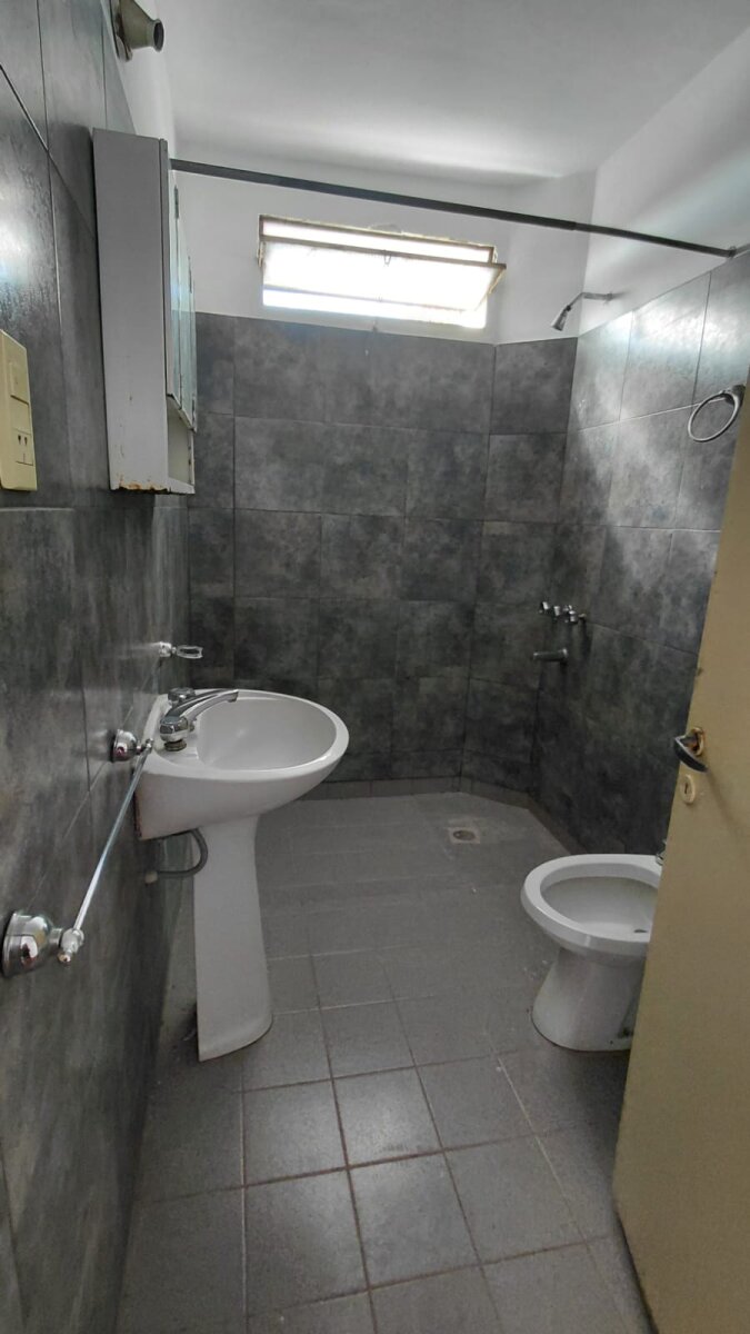 DEPARTAMENTO EN ALQUILER PLANTA ALTA B° CENTRO AMERICA — foto 13