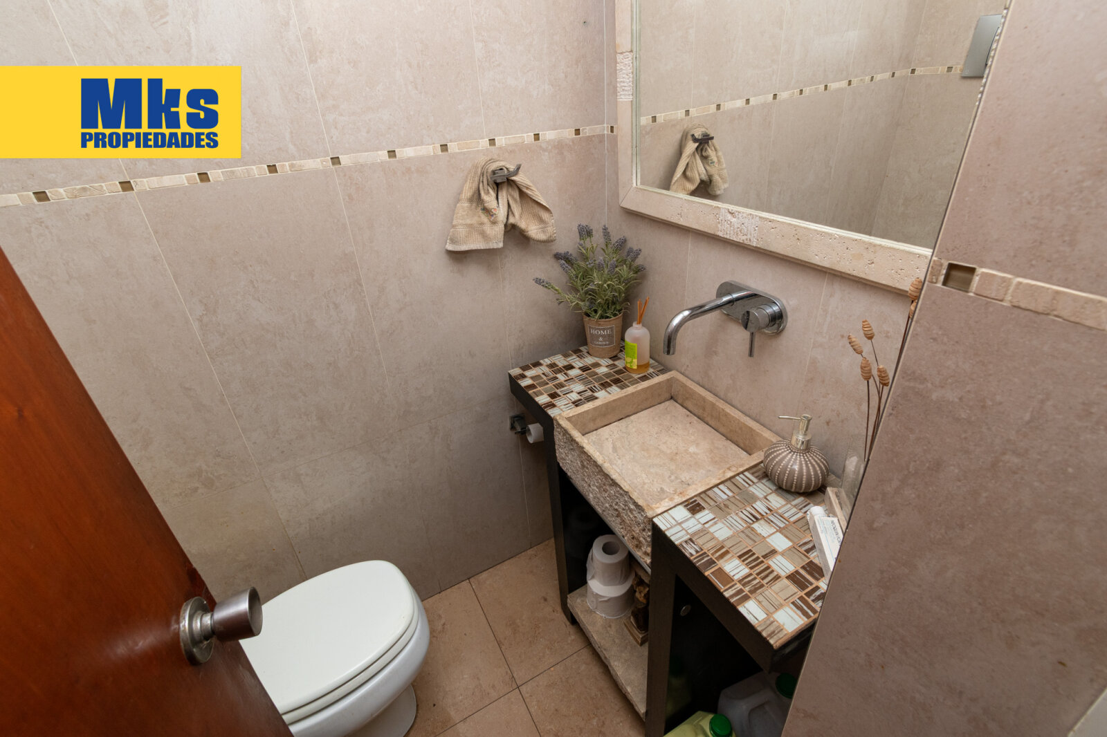 Excelente casa en venta. 5 ambientes. Patio, terraza c/parrilla y garage. Barracas. — foto 8
