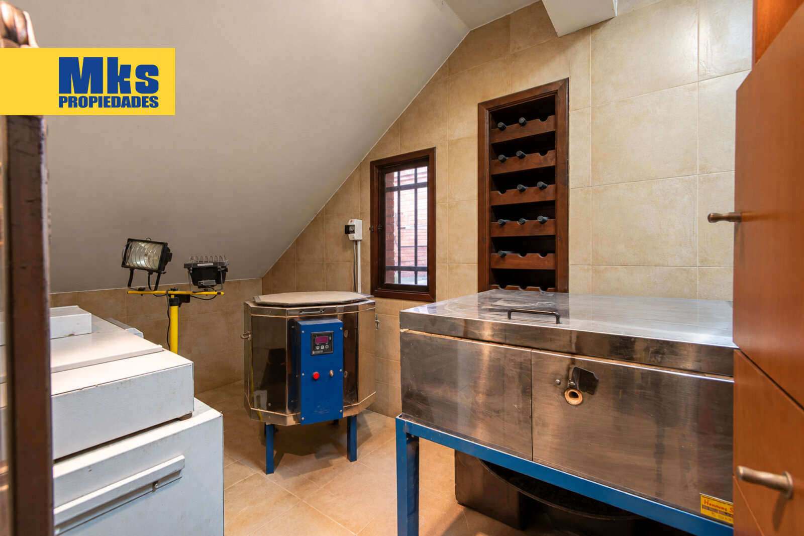 Excelente casa en venta. 5 ambientes. Patio, terraza c/parrilla y garage. Barracas. - 37