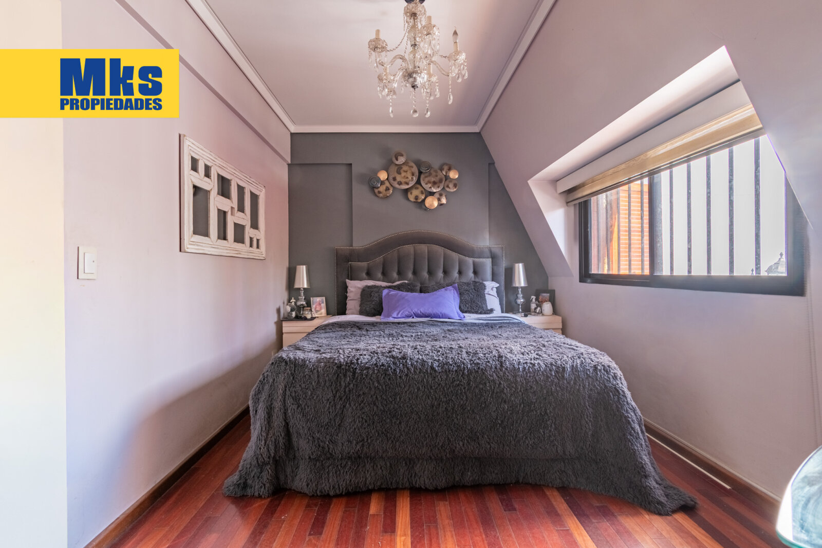 Excelente casa en venta. 5 ambientes. Patio, terraza c/parrilla y garage. Barracas. - 18