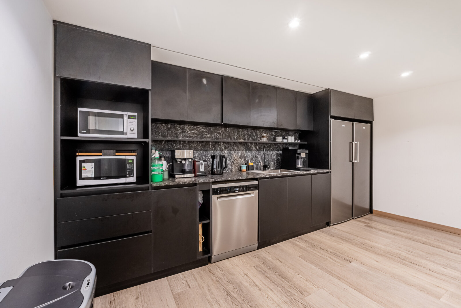 Oficina en venta sobre Libertador. Torre Aisenson - 17