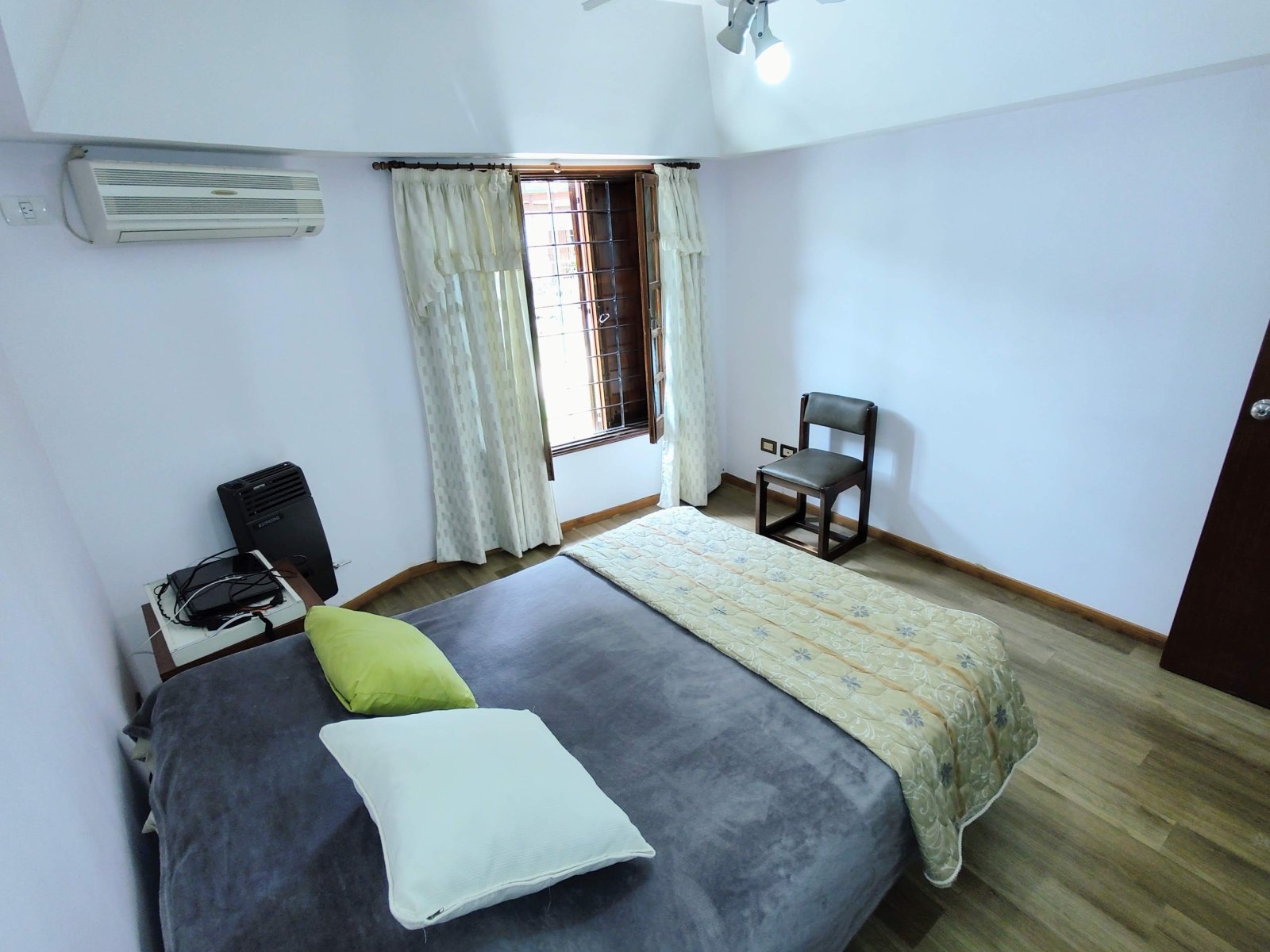 Casa en Venta 5 ambientes en Moron - 18