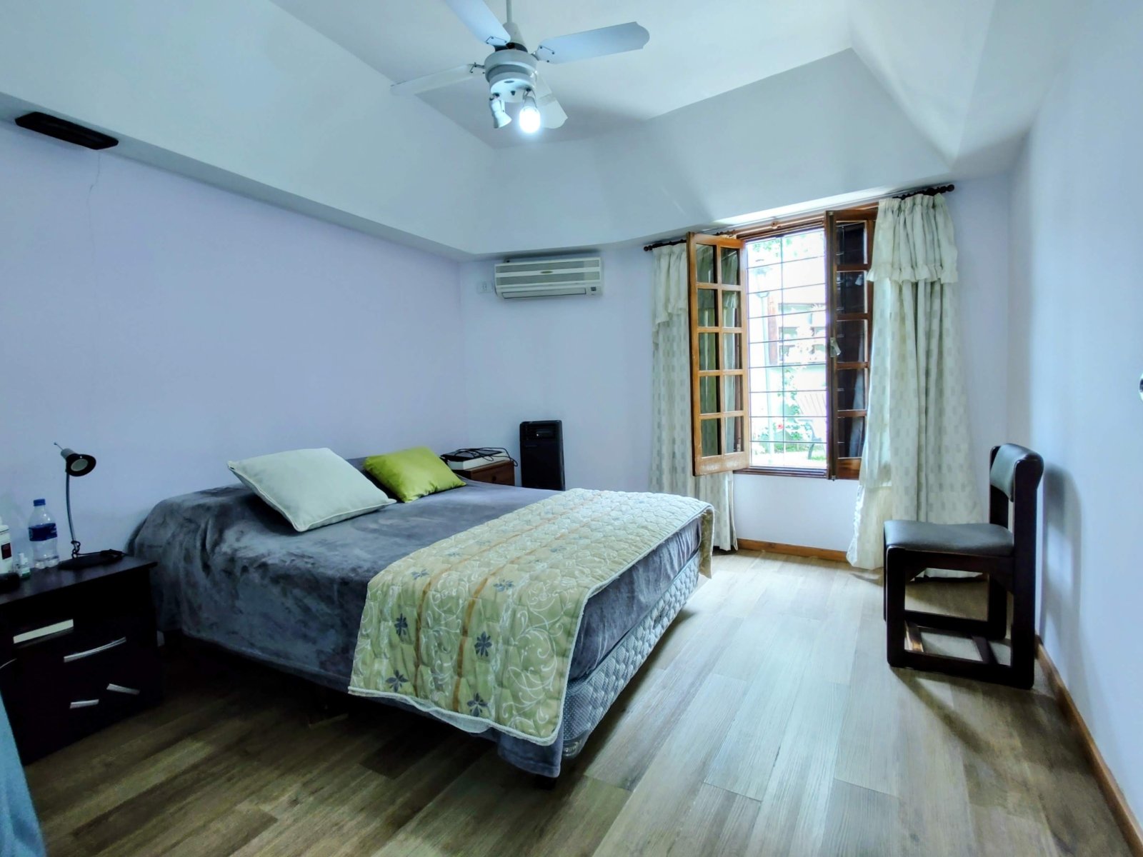 Casa en Venta 5 ambientes en Moron - 17