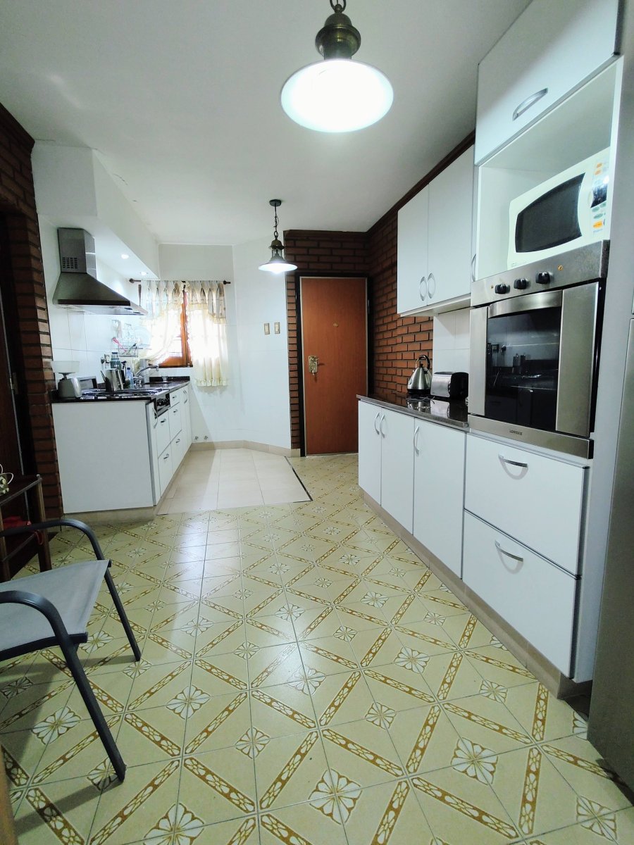 Casa en Venta 5 ambientes en Moron - 29