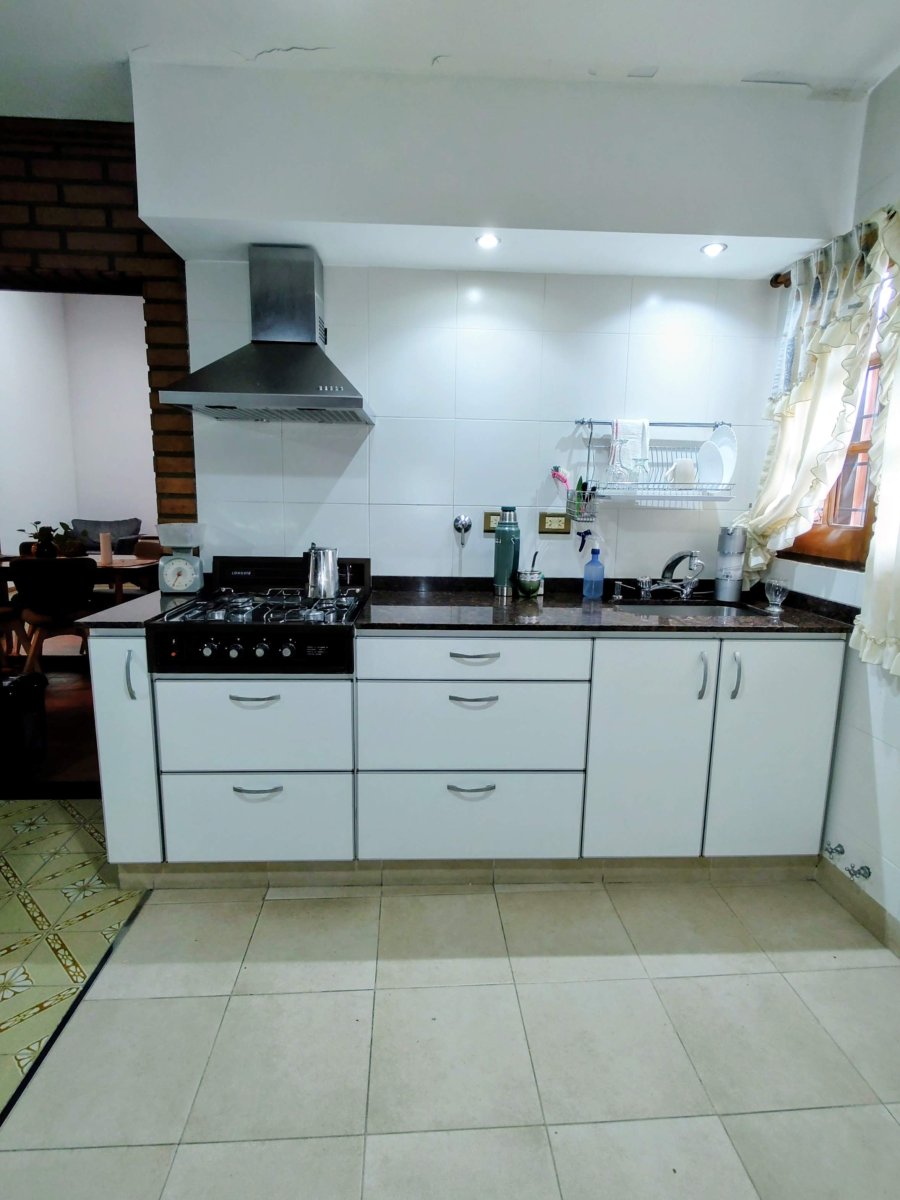Casa en Venta 5 ambientes en Moron - 34