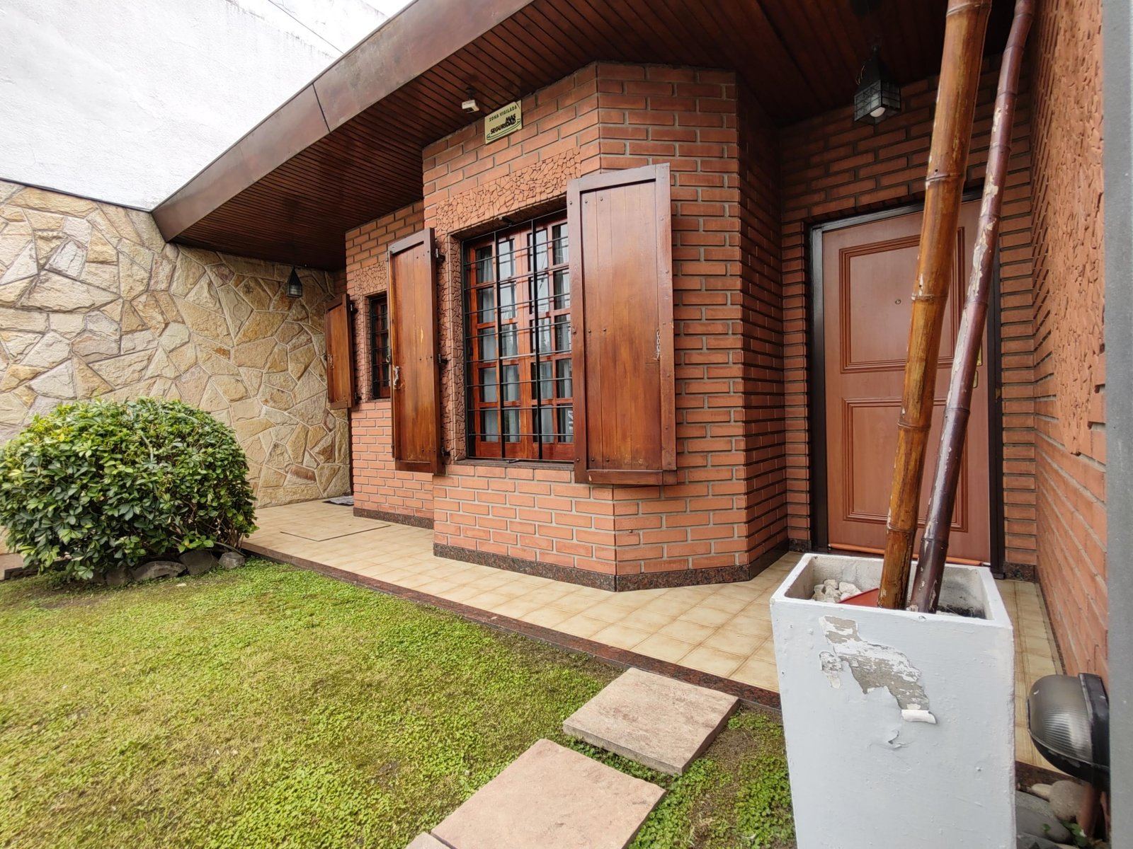 Casa en Venta 5 ambientes en Moron — foto 2