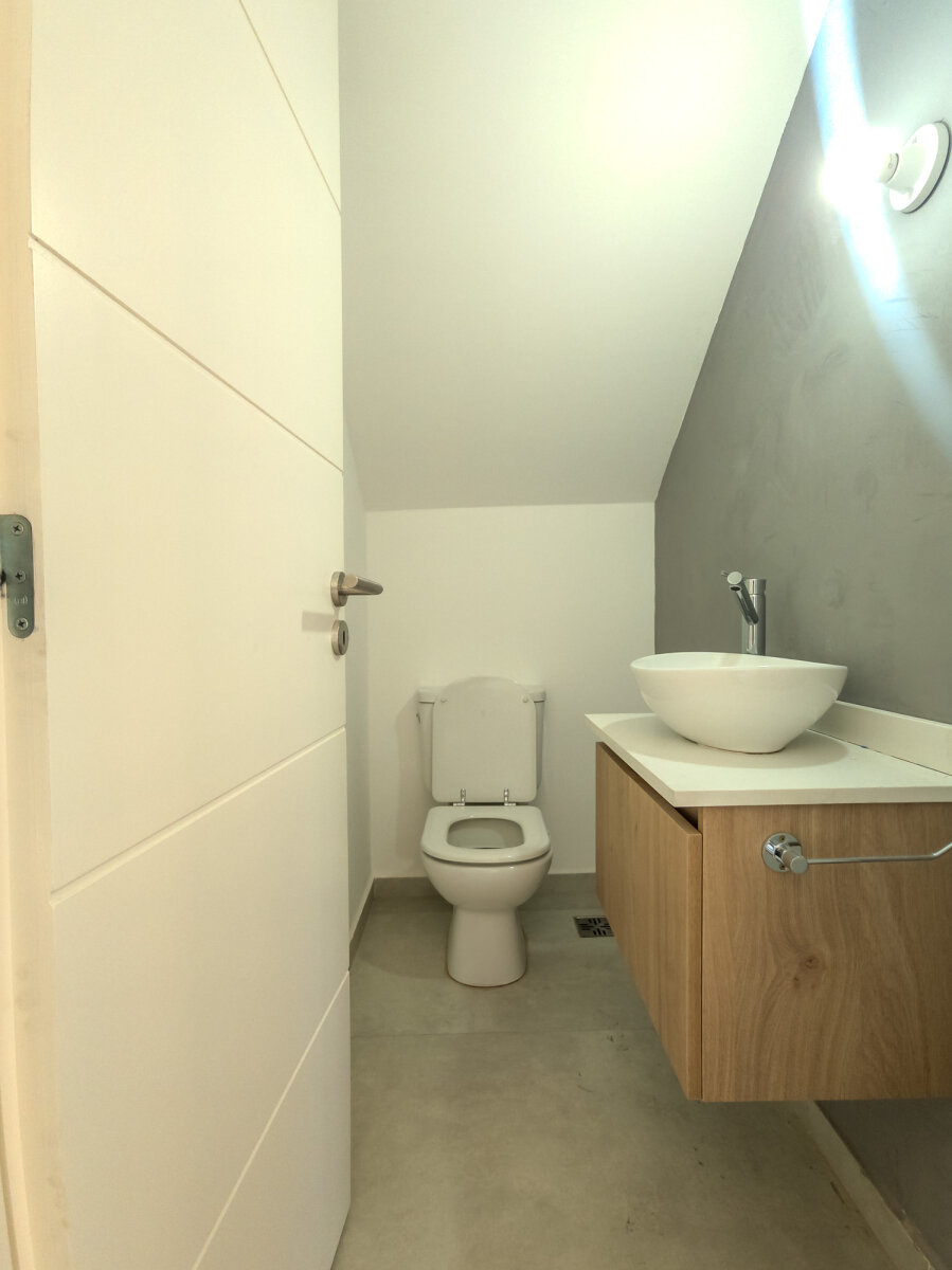 DUPLEX A ESTRENAR DE 3 DORMITORIOS CON PATIO Y GALERIA TECHADA CON ASADOR. LOTE 27 MZA 32. CAMPO CHICO - 19