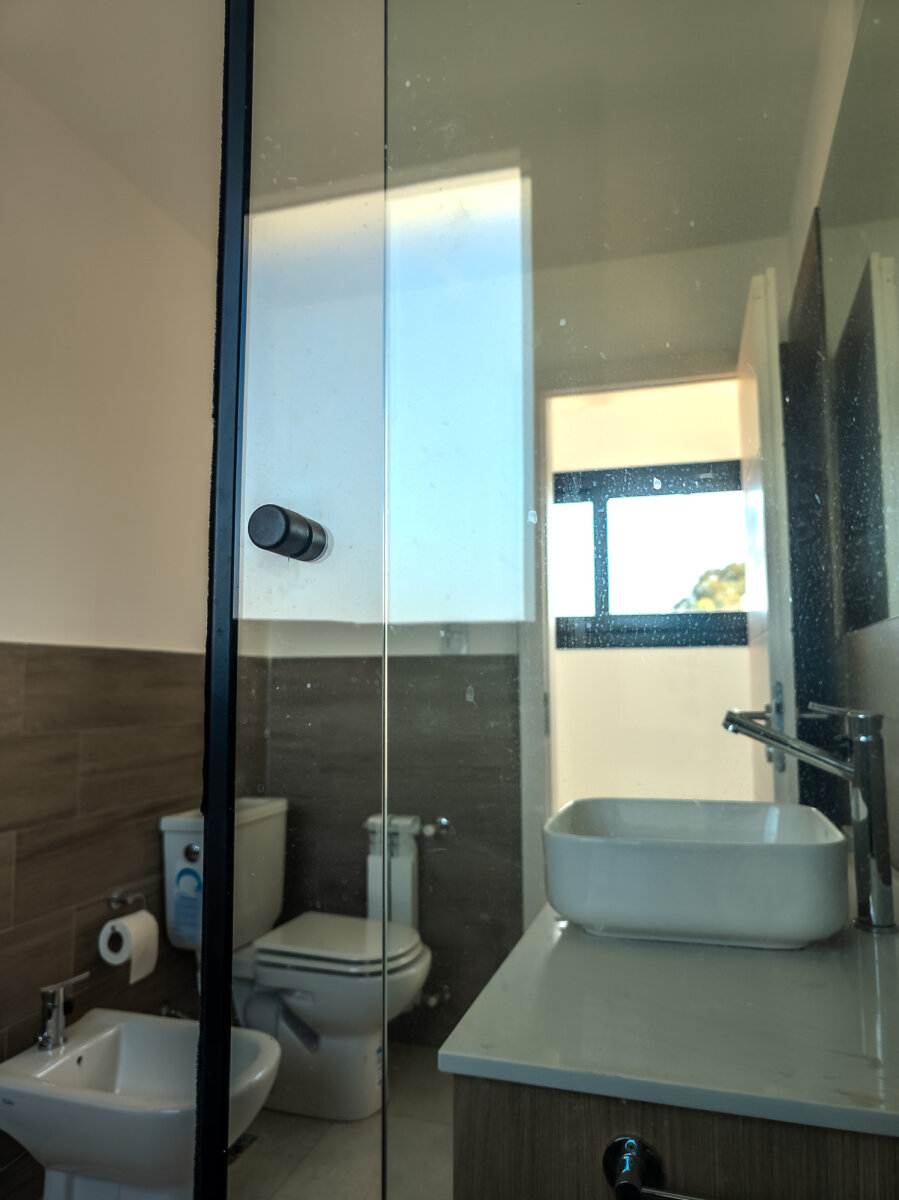 DUPLEX A ESTRENAR DE 3 DORMITORIOS CON PATIO Y GALERIA TECHADA CON ASADOR. LOTE 27 MZA 32. CAMPO CHICO - 34