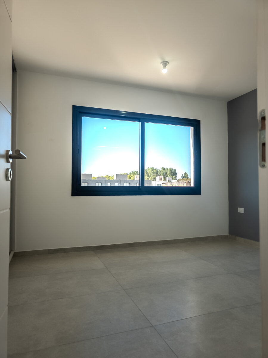 DUPLEX A ESTRENAR DE 3 DORMITORIOS CON PATIO Y GALERIA TECHADA CON ASADOR. LOTE 27 MZA 32. CAMPO CHICO - 29