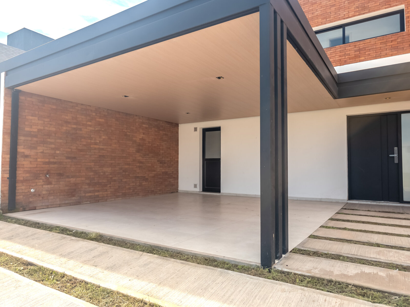 DUPLEX A ESTRENAR DE 3 DORMITORIOS CON PATIO Y GALERIA TECHADA CON ASADOR. LOTE 27 MZA 32. CAMPO CHICO — foto 3