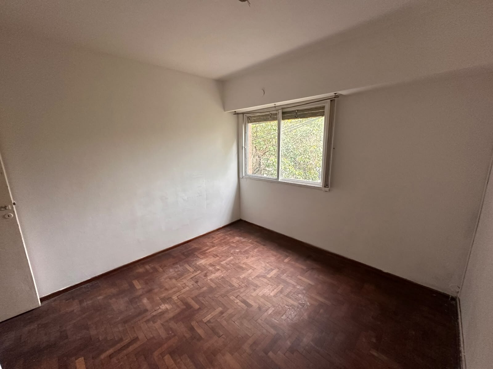 Venta departamento dos dormitorios con cochera. Barrio Pichincha — foto 9