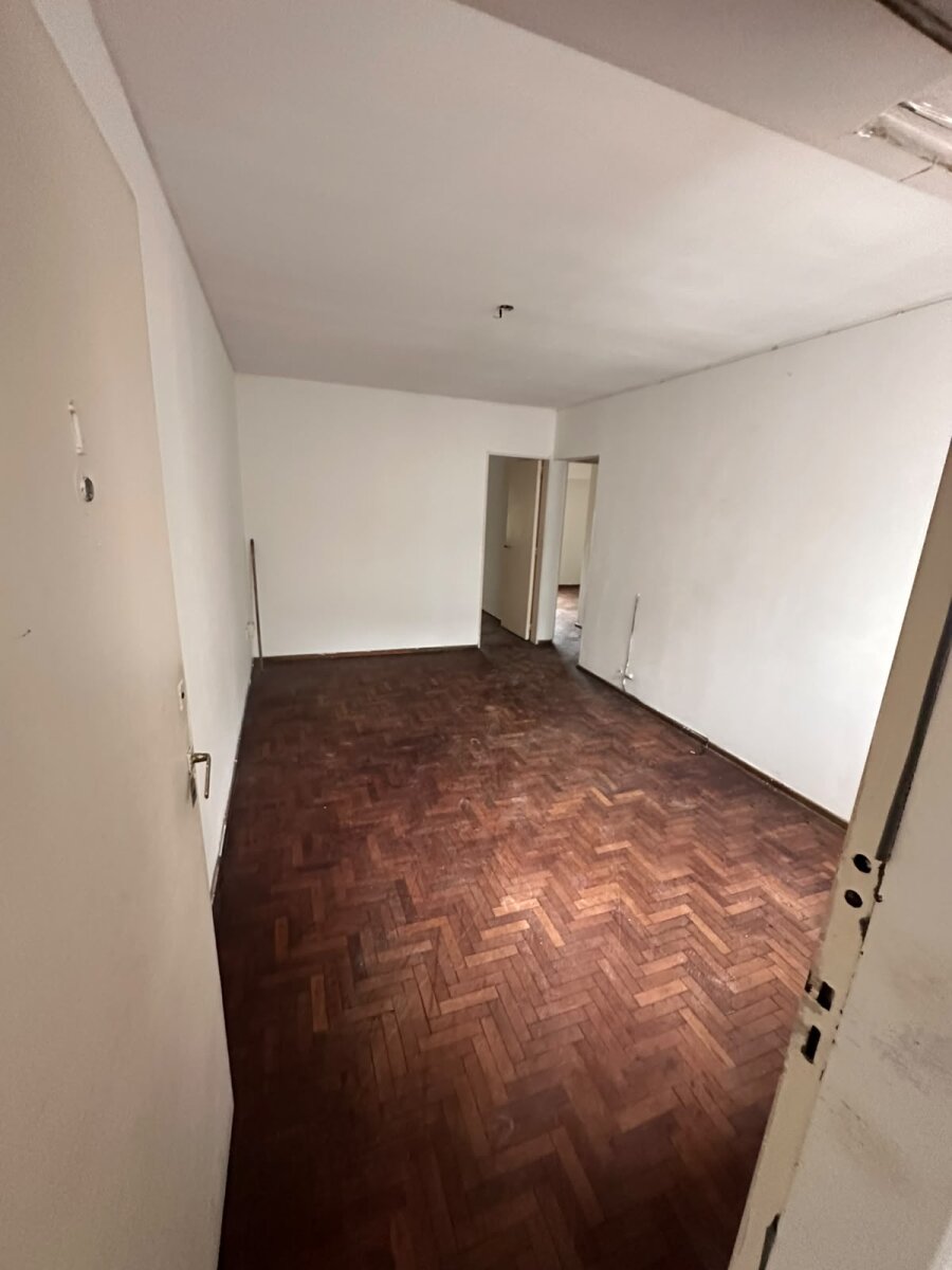 Venta departamento dos dormitorios con cochera. Barrio Pichincha — foto 4