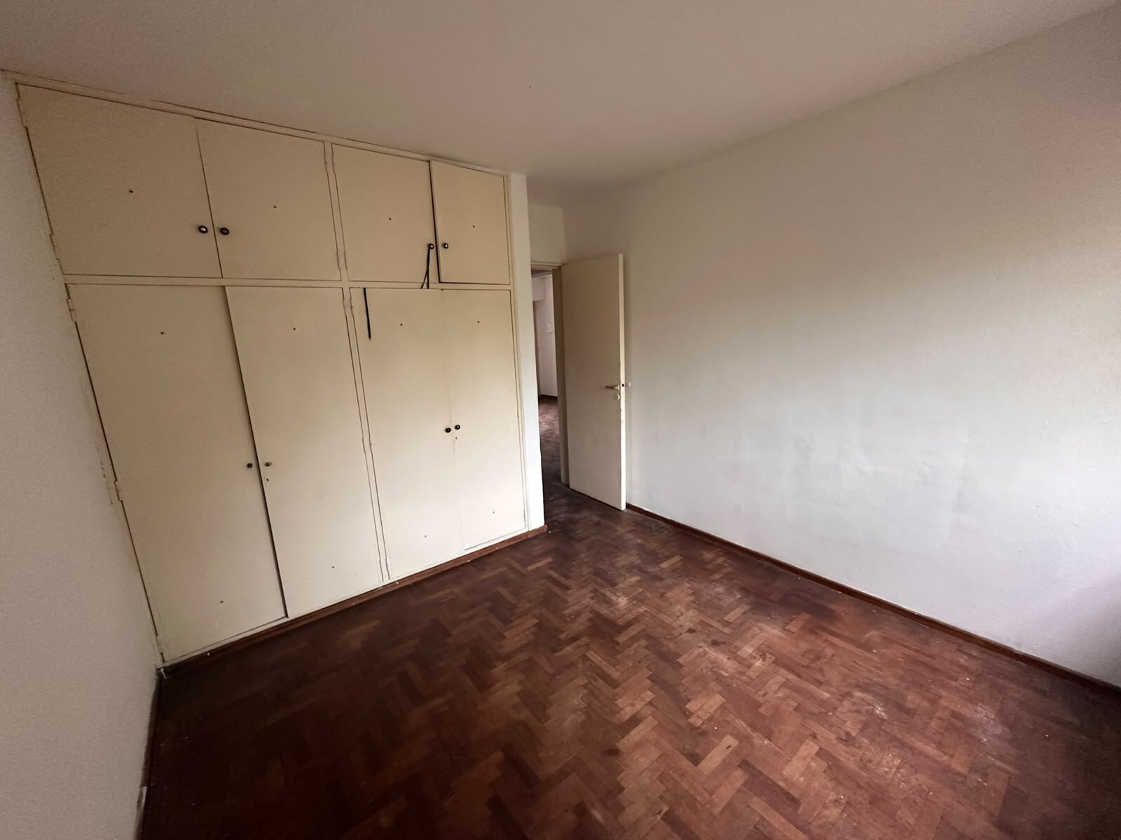 Venta departamento dos dormitorios con cochera. Barrio Pichincha — foto 7