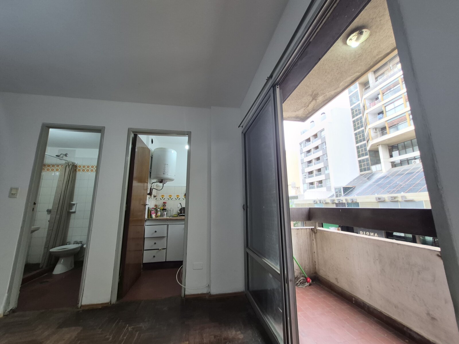 DEPARTAMENTO / MONOAMBIENTE EN VENTA. CENTRO - 8