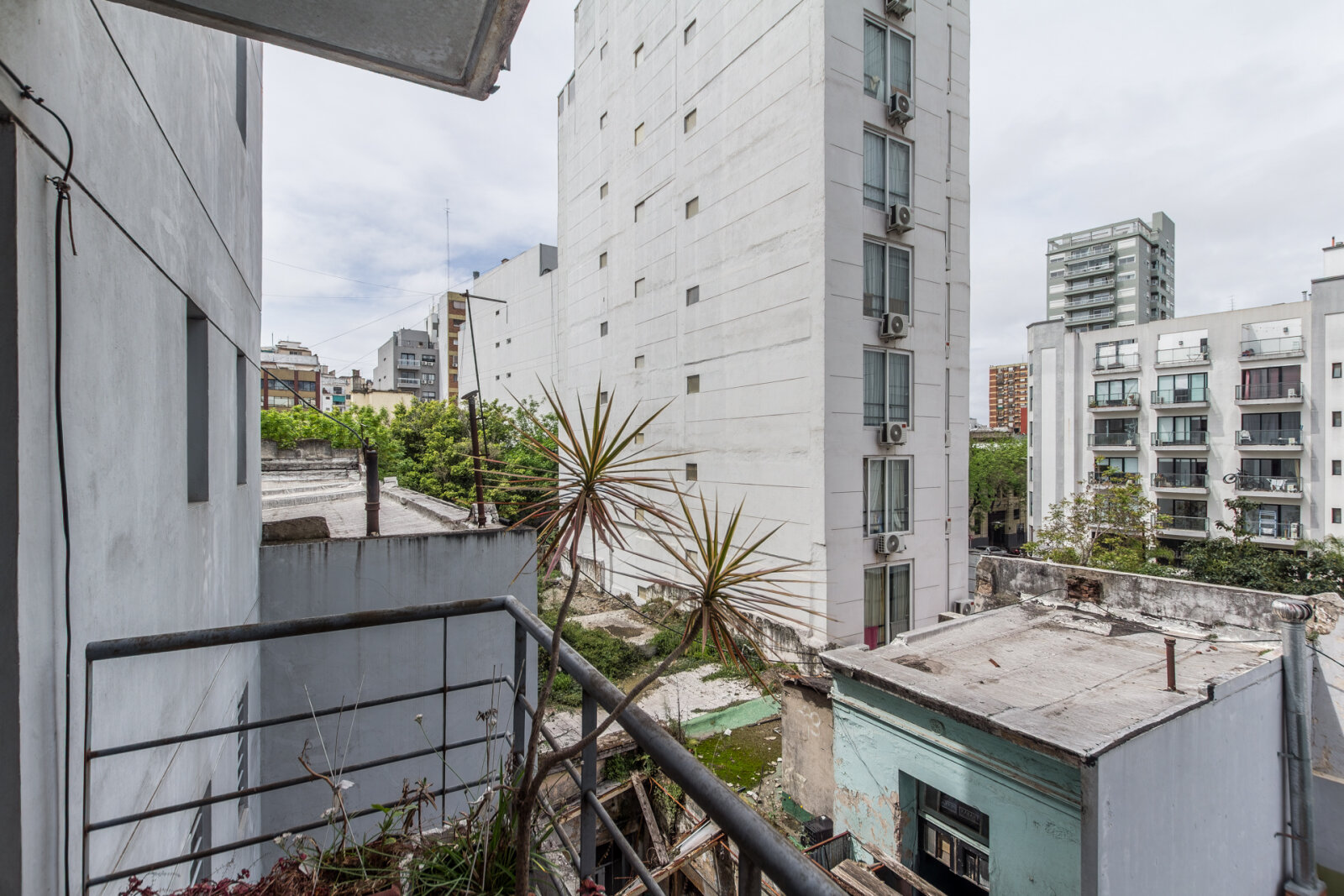 MONOAMBIENTE -CONTRAFRENTE-BALCON A PULMON DE MANZANA — foto 11