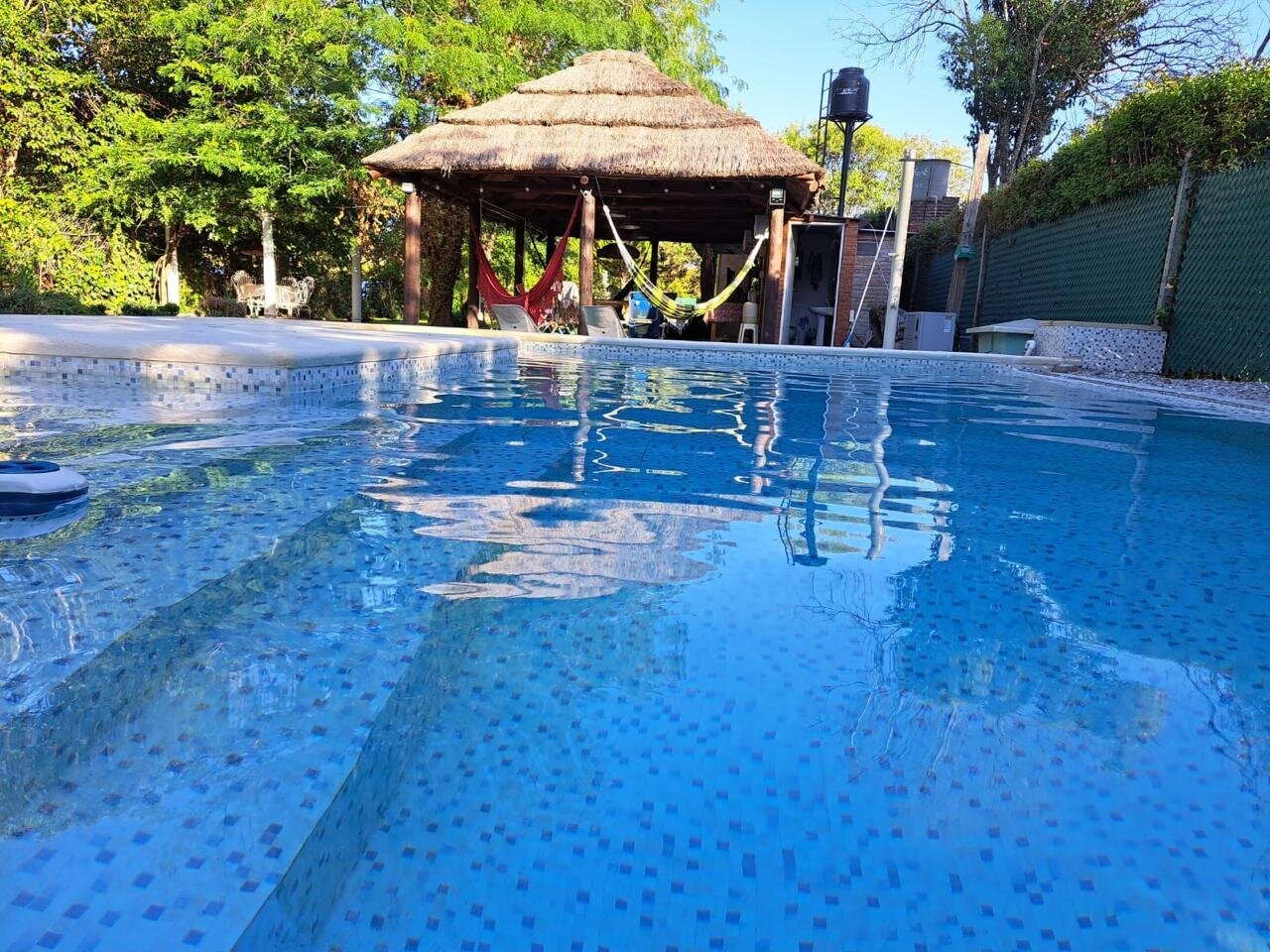 CASA DE DOS DORMITORIOS CON PILETA Y AMPLIO PARQUE EN OLIVEROS — foto 15