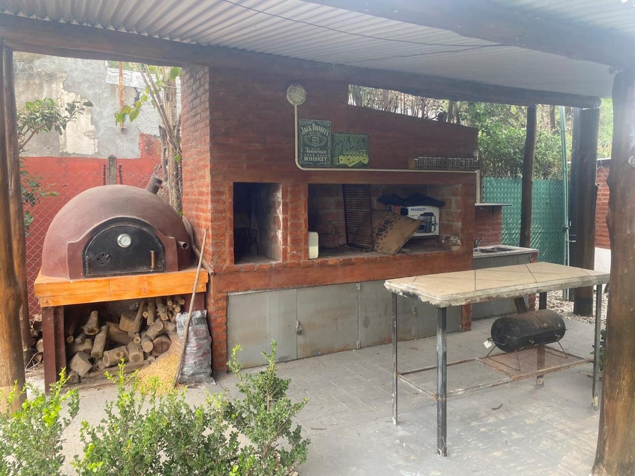CASA DE DOS DORMITORIOS CON PILETA Y AMPLIO PARQUE EN OLIVEROS - 17