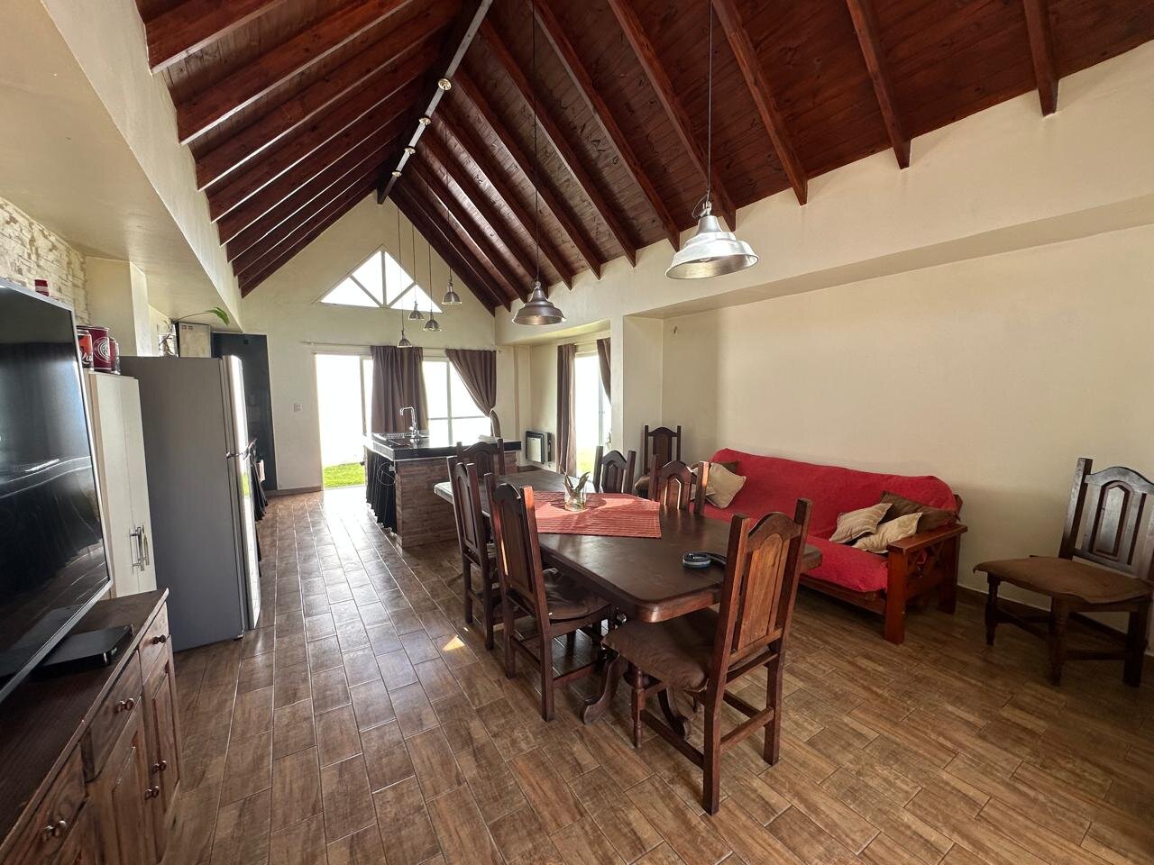 Vende/permuta bella casa en Parque Avambae — foto 9