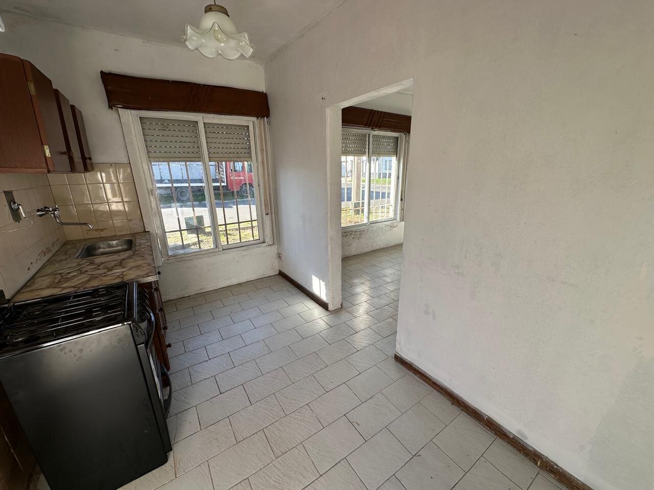 Vende casa ubicada en Belgrano 1071 - 27