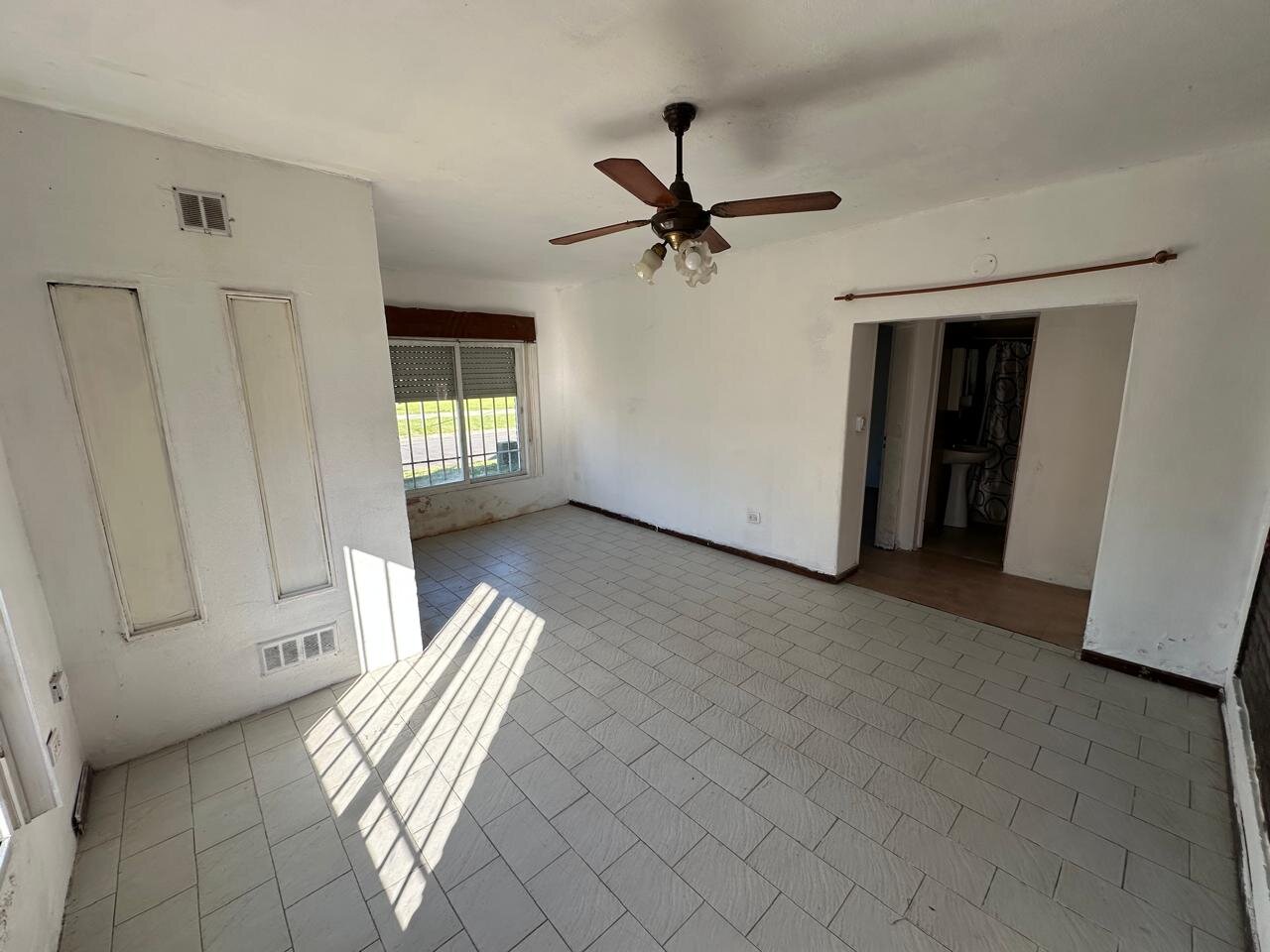 Vende casa ubicada en Belgrano 1071 - 23