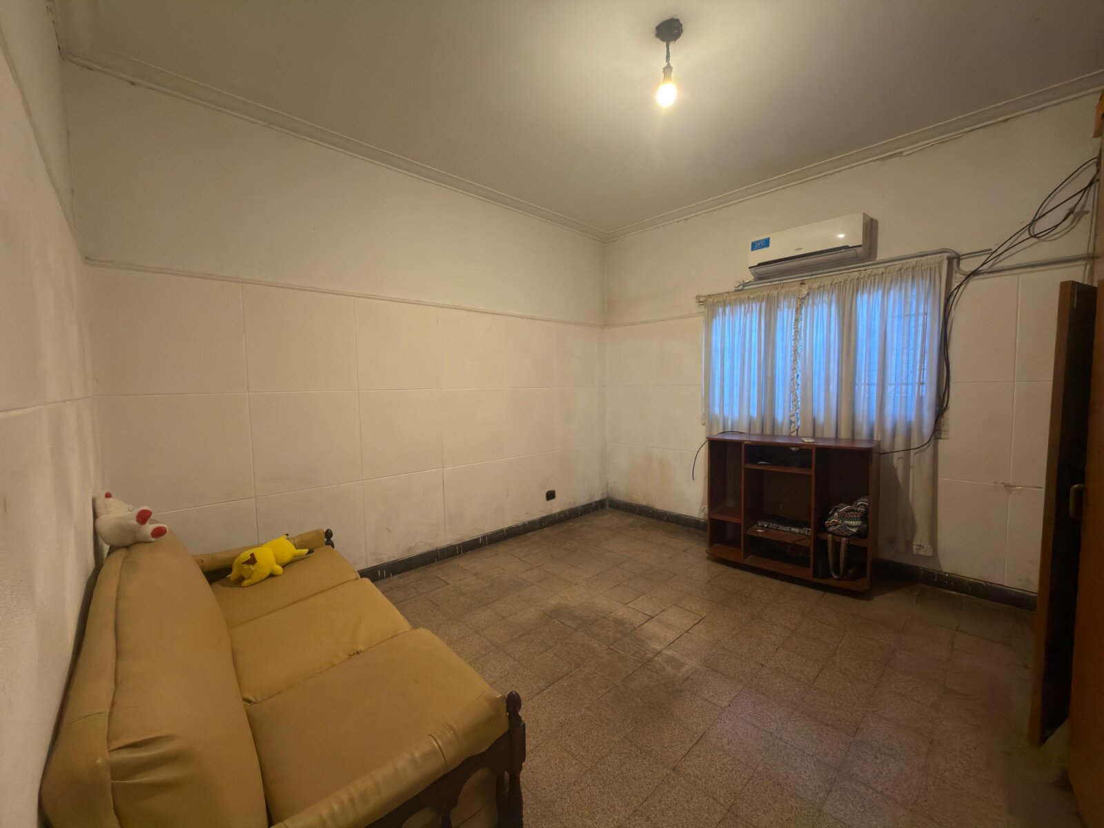 CASA DE TRES DORMITORIOS EN BARRIO TRIANGULO Y MODERNO — foto 10