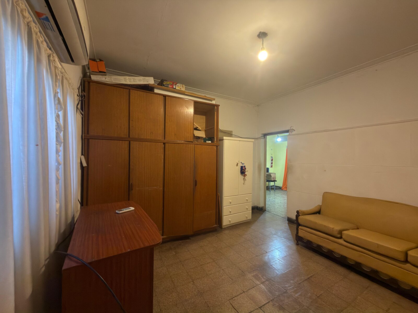 CASA DE TRES DORMITORIOS EN BARRIO TRIANGULO Y MODERNO — foto 3