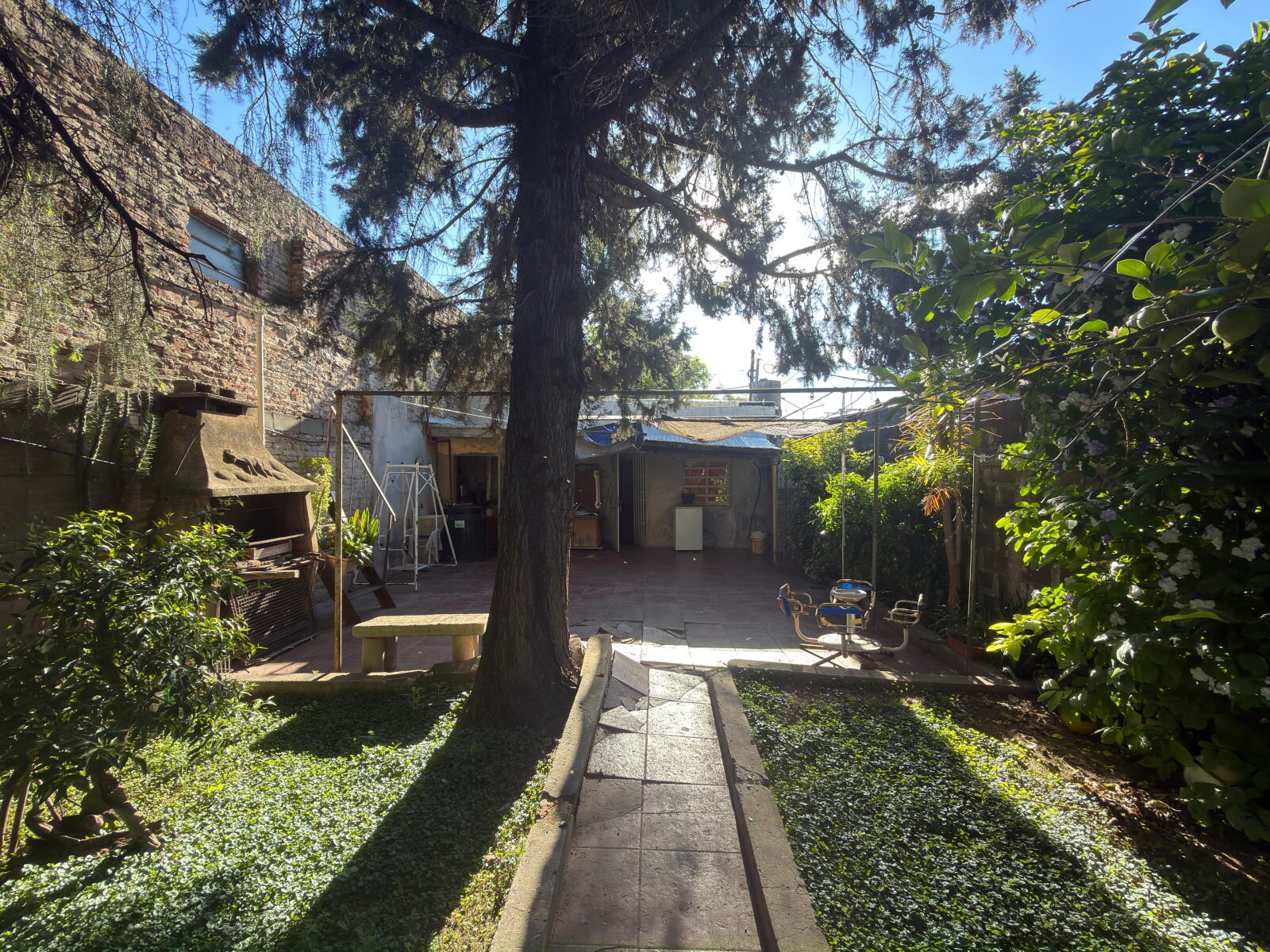 CASA DE TRES DORMITORIOS EN BARRIO TRIANGULO Y MODERNO — foto 15