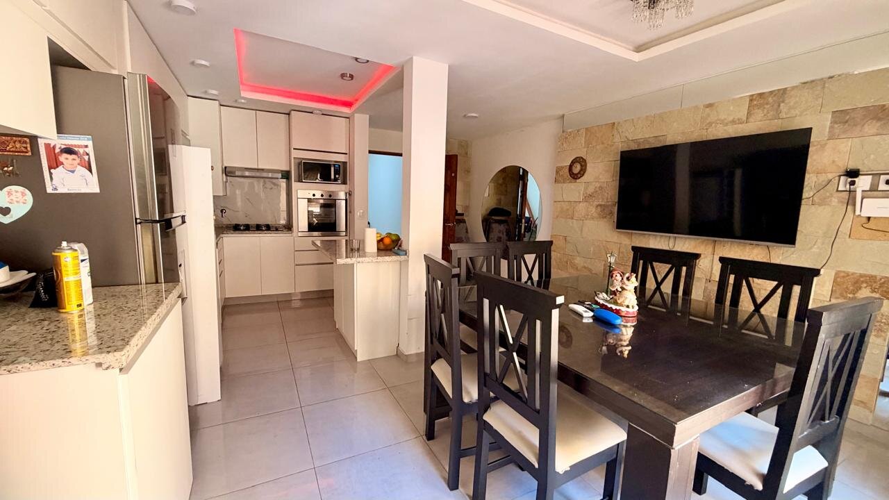CASA MULTIFAMILIAR A NUEVO CON POSIBILIDAD DE UNIFICAR Y AMPLIAR — foto 8