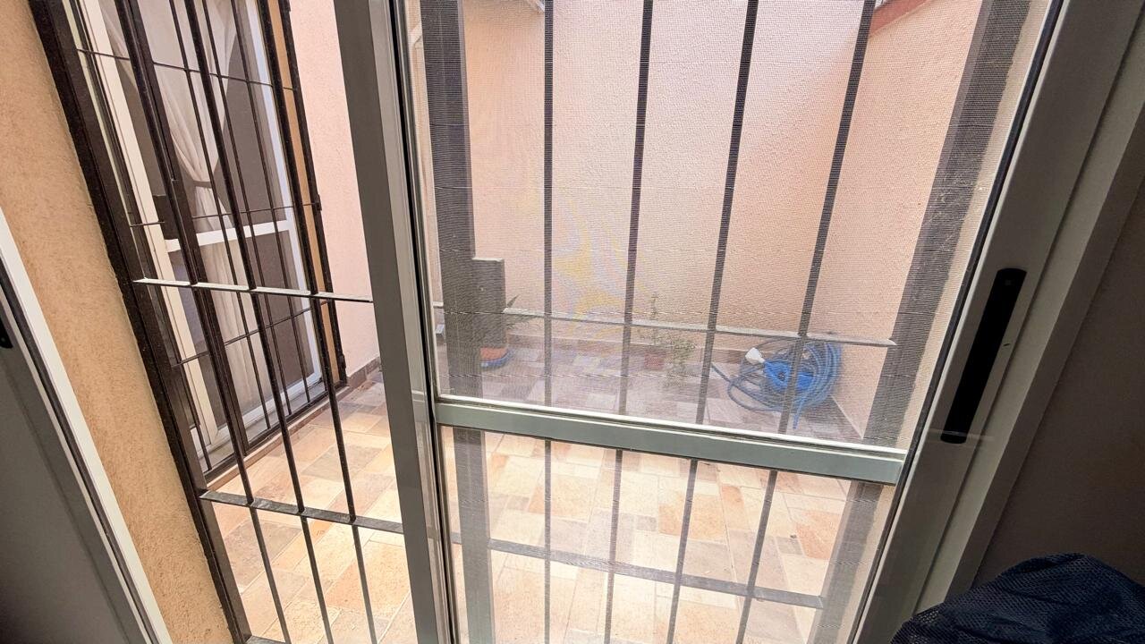 CASA MULTIFAMILIAR A NUEVO CON POSIBILIDAD DE UNIFICAR Y AMPLIAR — foto 11