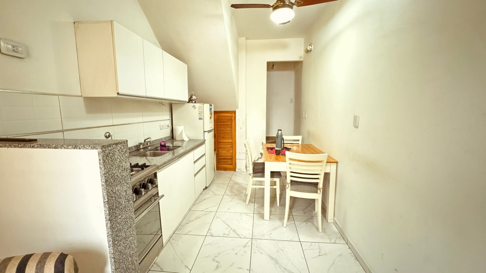 CASA MULTIFAMILIAR A NUEVO CON POSIBILIDAD DE UNIFICAR Y AMPLIAR - 39