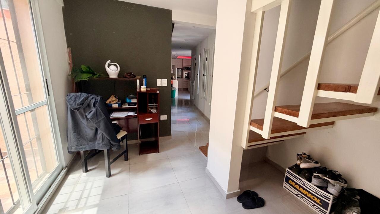 CASA MULTIFAMILIAR A NUEVO CON POSIBILIDAD DE UNIFICAR Y AMPLIAR - 16