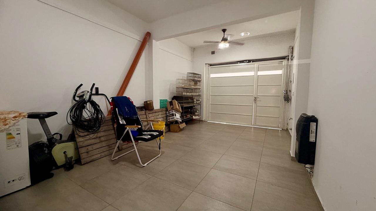 CASA MULTIFAMILIAR A NUEVO CON POSIBILIDAD DE UNIFICAR Y AMPLIAR — foto 14